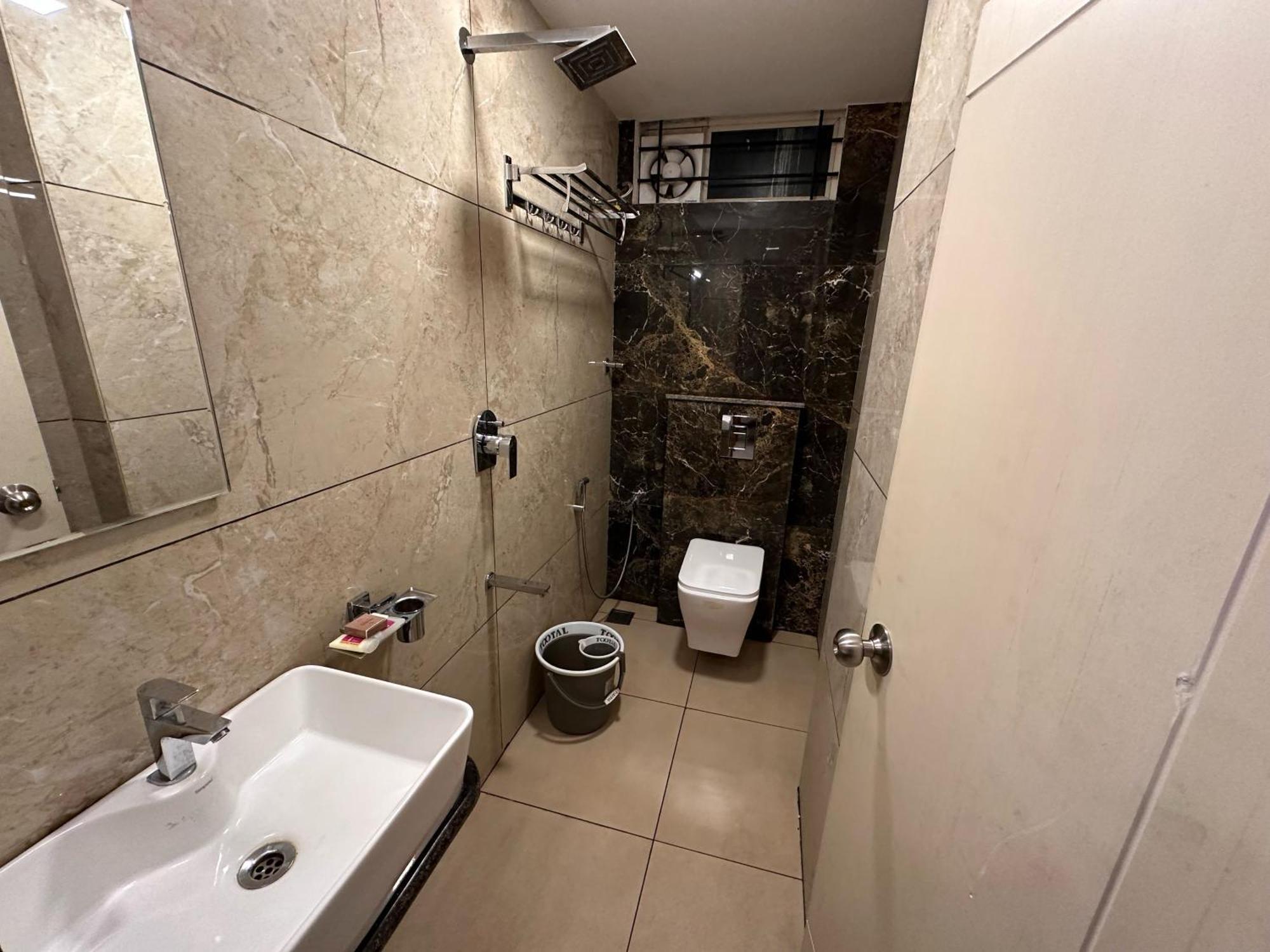 Collection O Local Square | Whitefield Ξενοδοχείο Μπανγκαλόρ Εξωτερικό φωτογραφία
